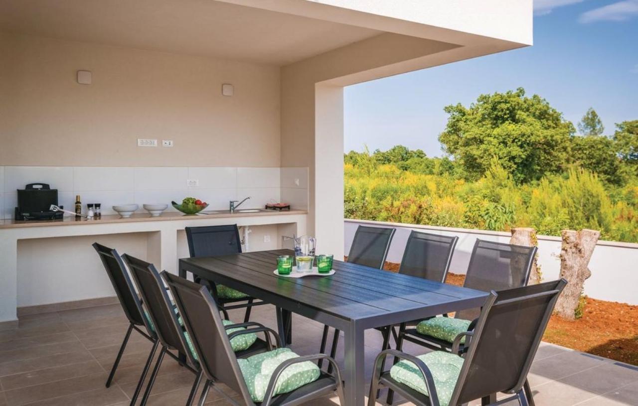 Villa Izabel With Hot Whirpool クルニカ エクステリア 写真